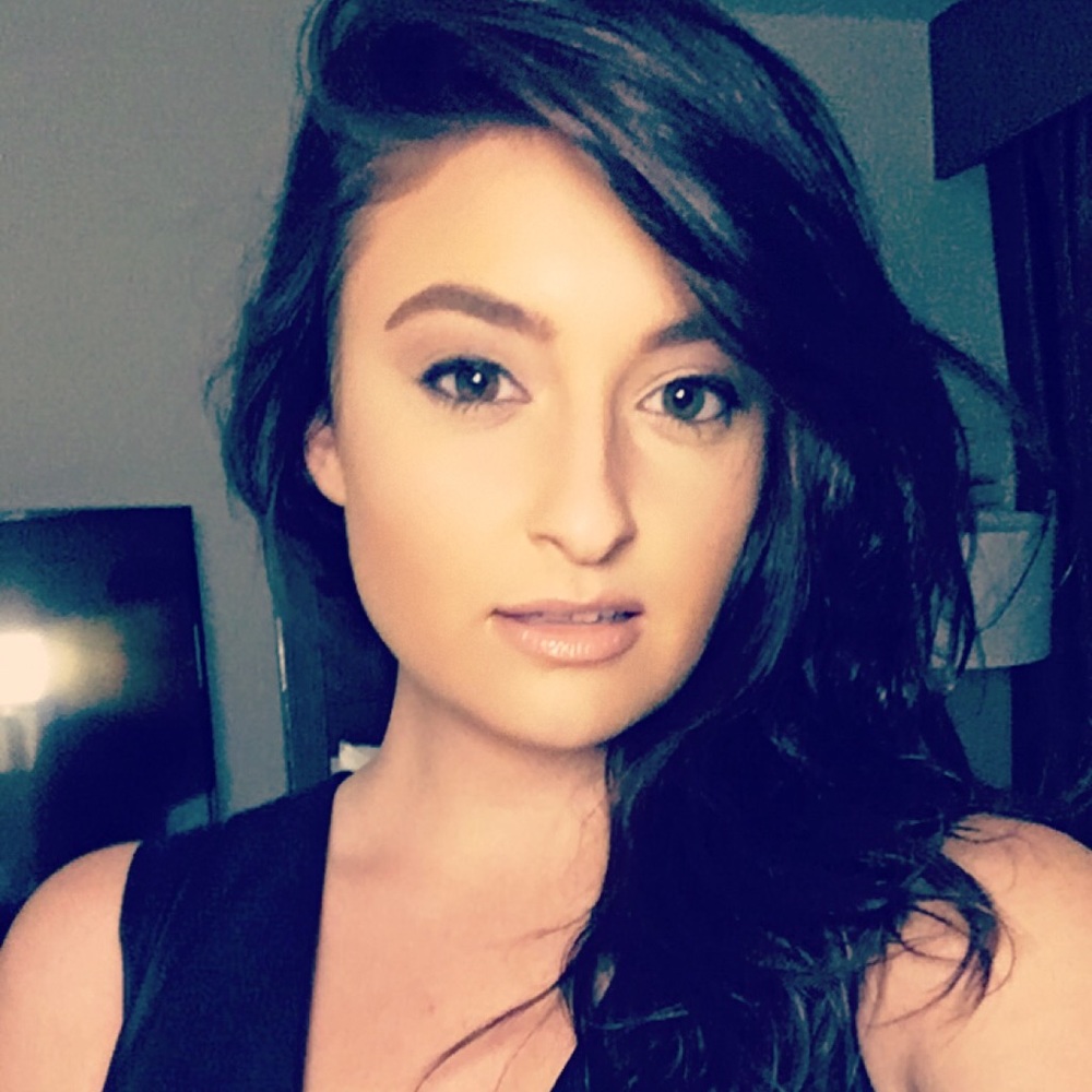 Meet your Posher, Jillian