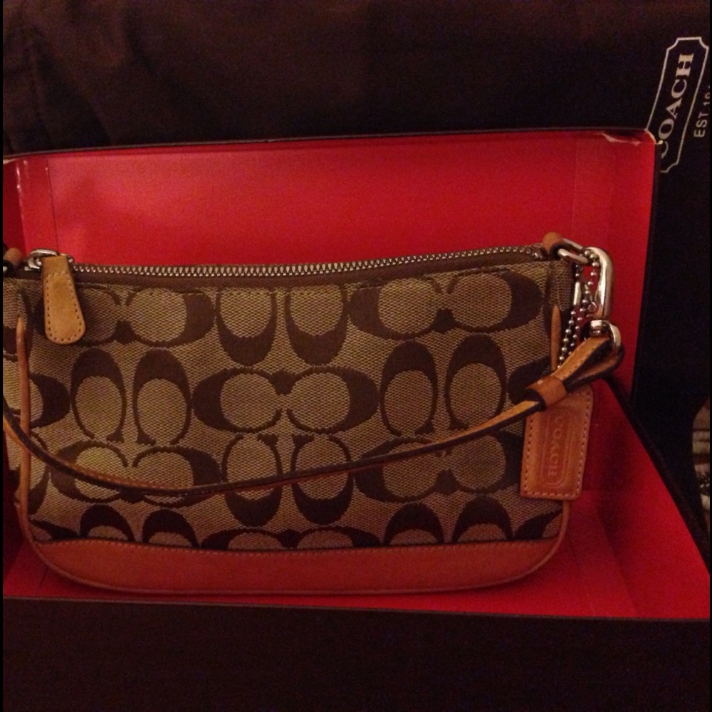 Authentic Coach shoulder bag