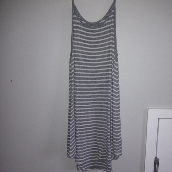 gray striped tank - Picture 1 of 2