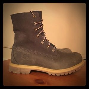 Awesome Mens Timberland Boots! Worn once! Size 8.5