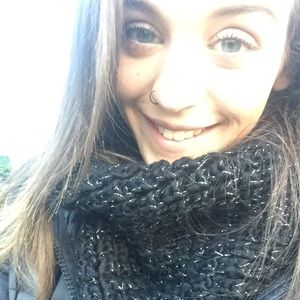 Meet your Posher, Taylor