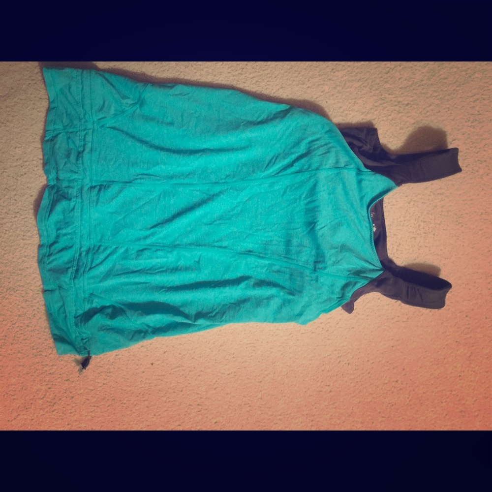 Built in sports bra workout top