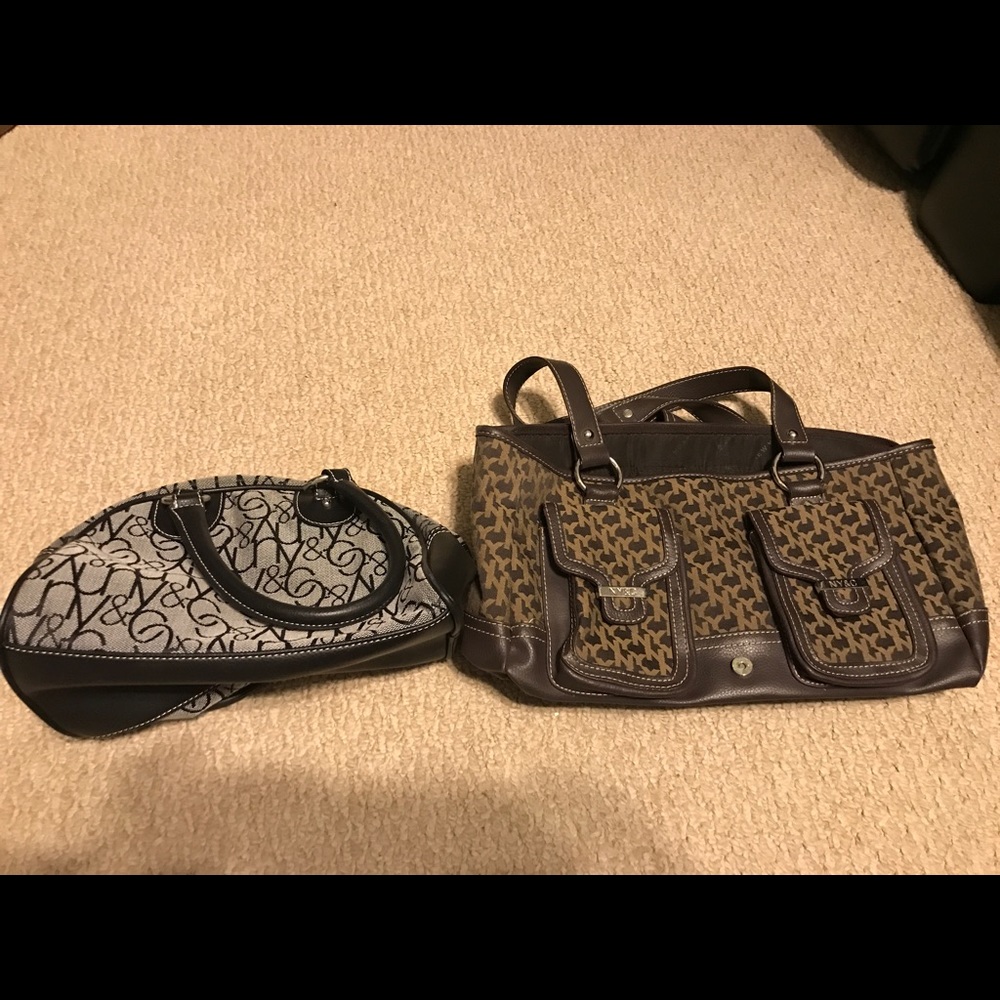 Set of 2 New York and company purses