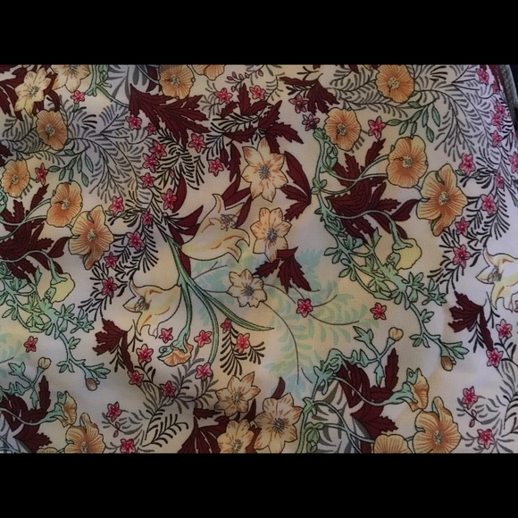 Ruffled Floral Dress - Picture 5 of 6