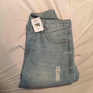 Light wash brandy boyfriend jeans