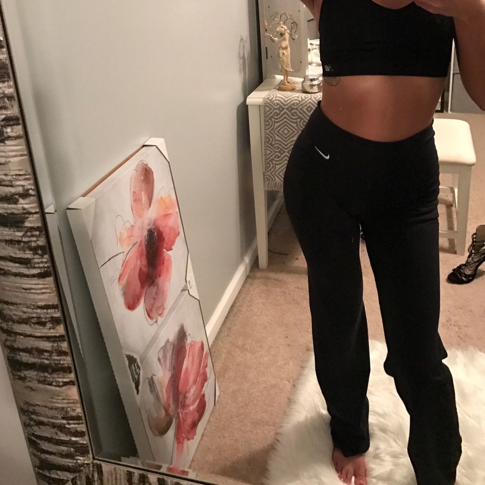 Nike two pair set shirt and pants✨