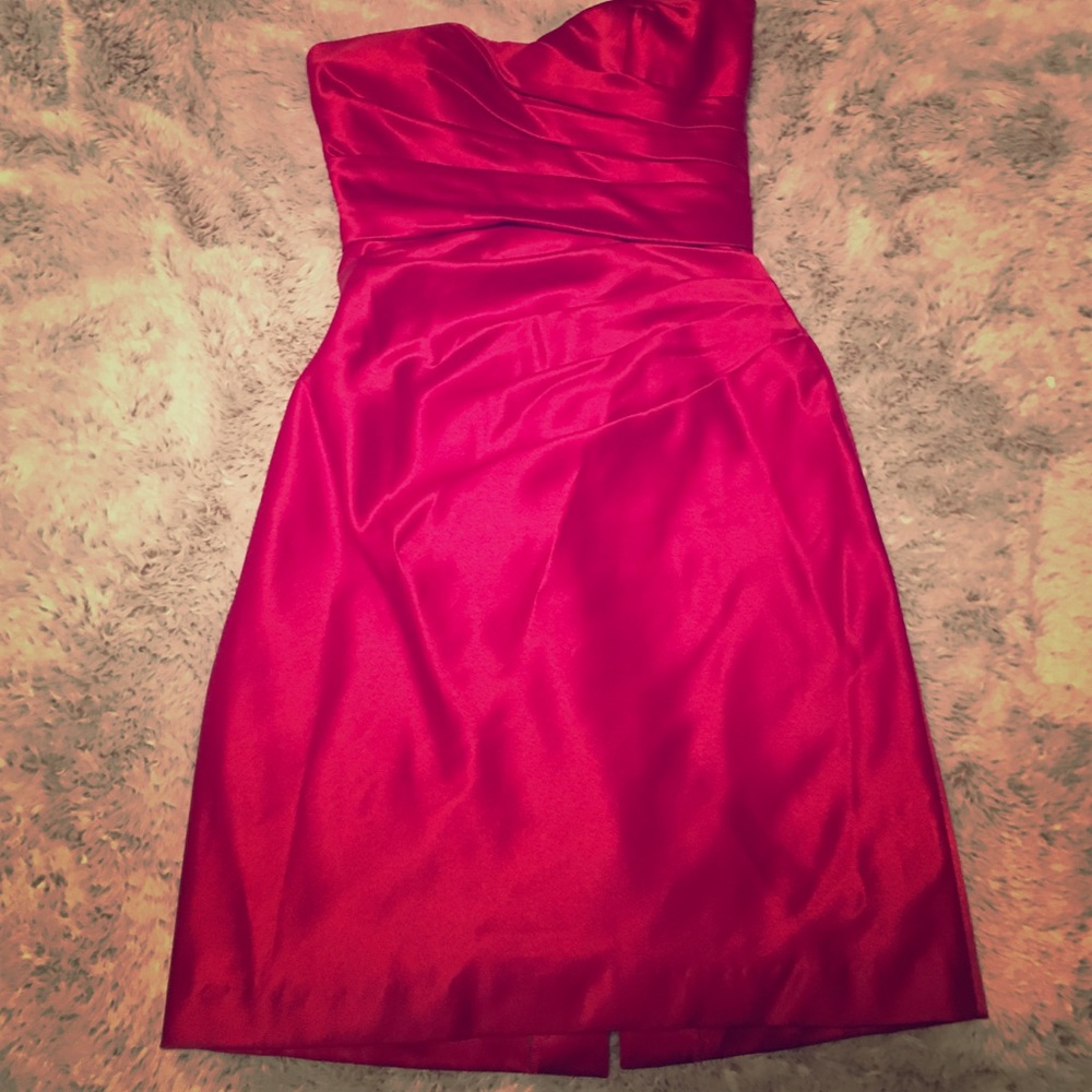 Red sweetheart strapless dress