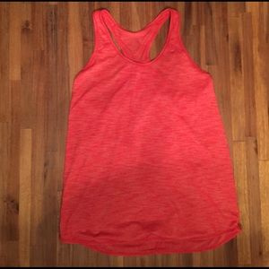 Essential Tank *LIKE NEW*