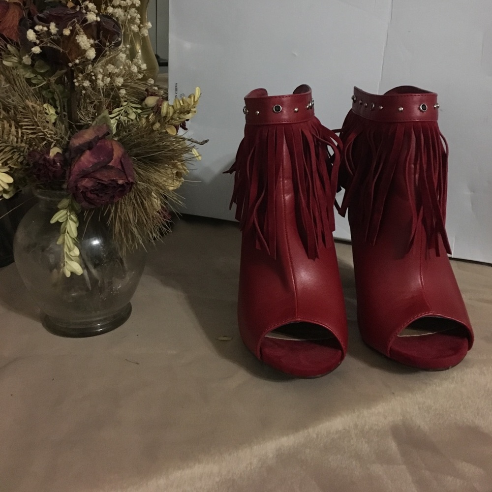 🚨Fun Red Bootie🚨