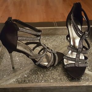 Black heels 8.5