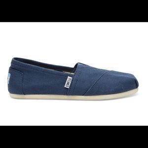 *TOMS* NAVY CANVAS CLASSICS