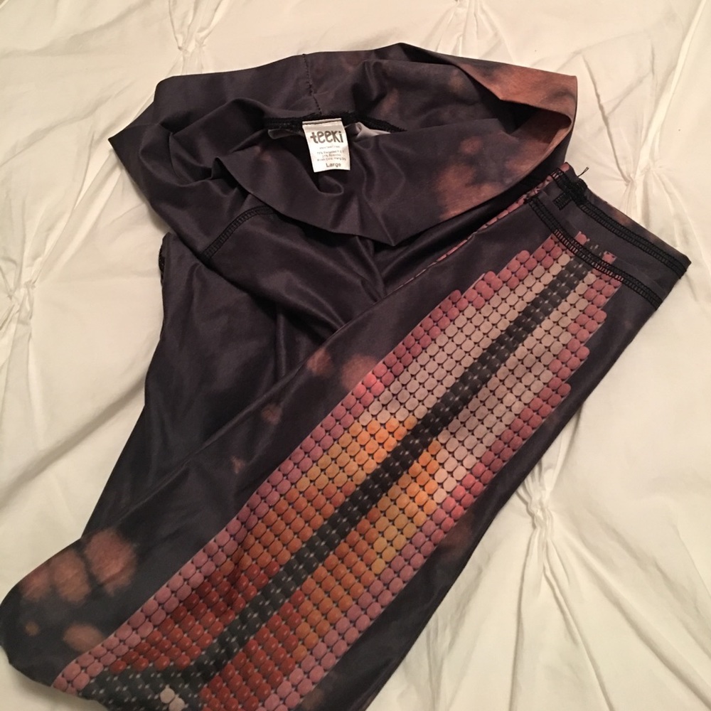 Teeki yoga pants
