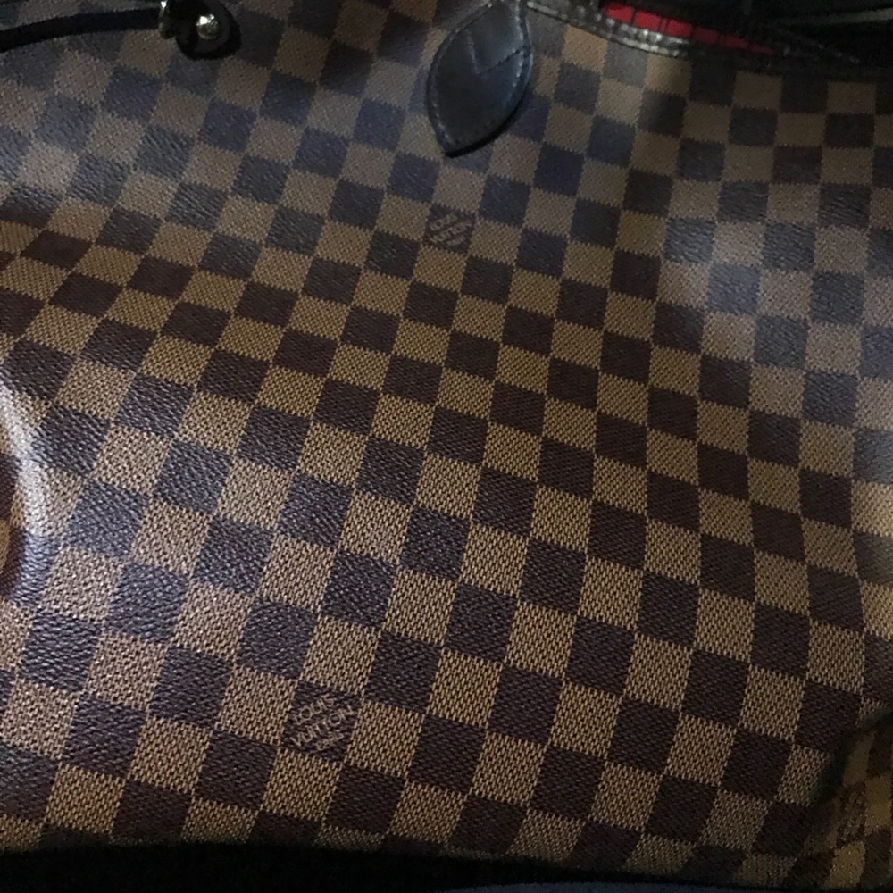 Meet your Posher, Yaina