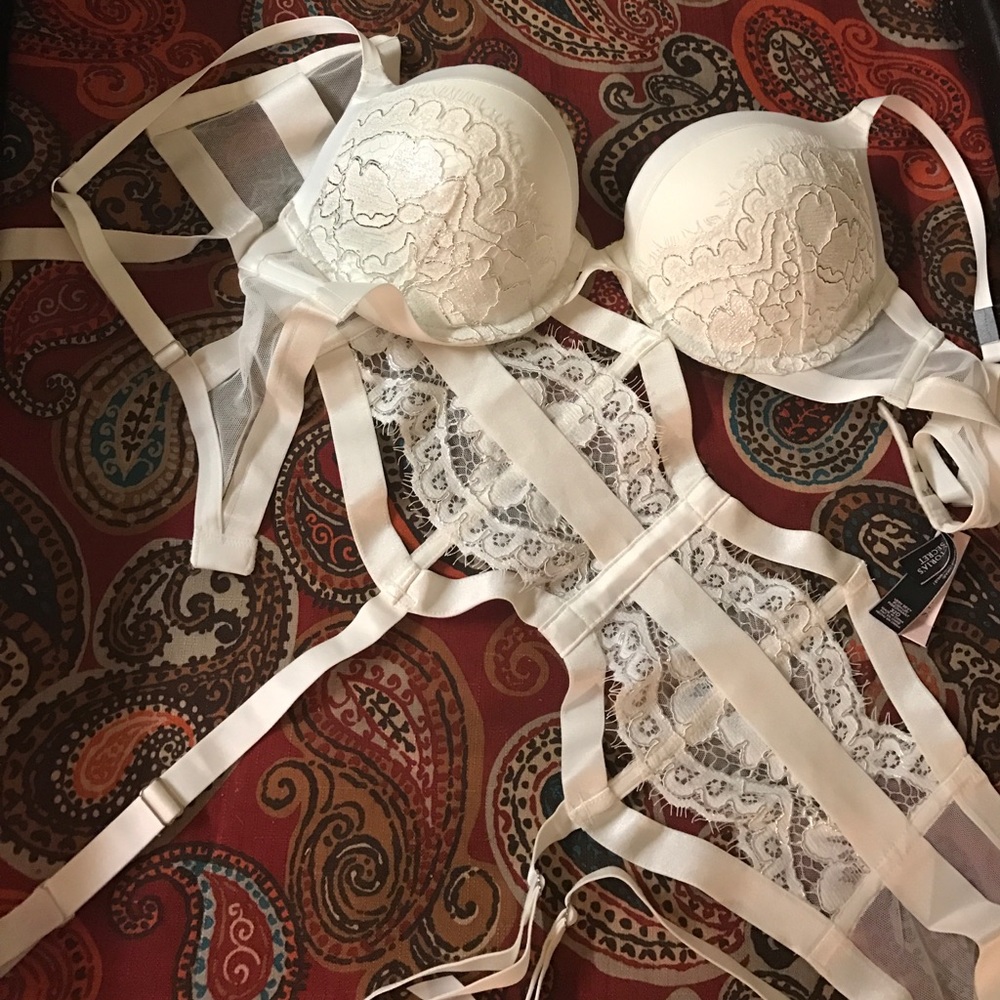 VS white/silver very sexy bra and garter belt set