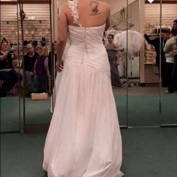 Size 8 unaltered davids bridal - Picture 2 of 2