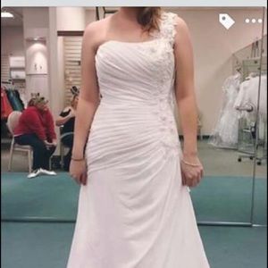 Size 8 unaltered davids bridal