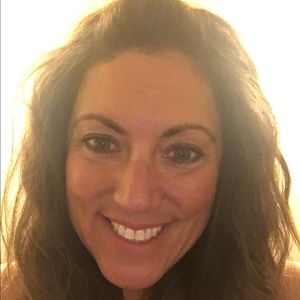 Meet your Posher, Cynthia