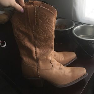 Size 7.5 authentic cowgirl boots