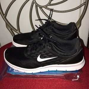 Women's Nike Orive Sneaker