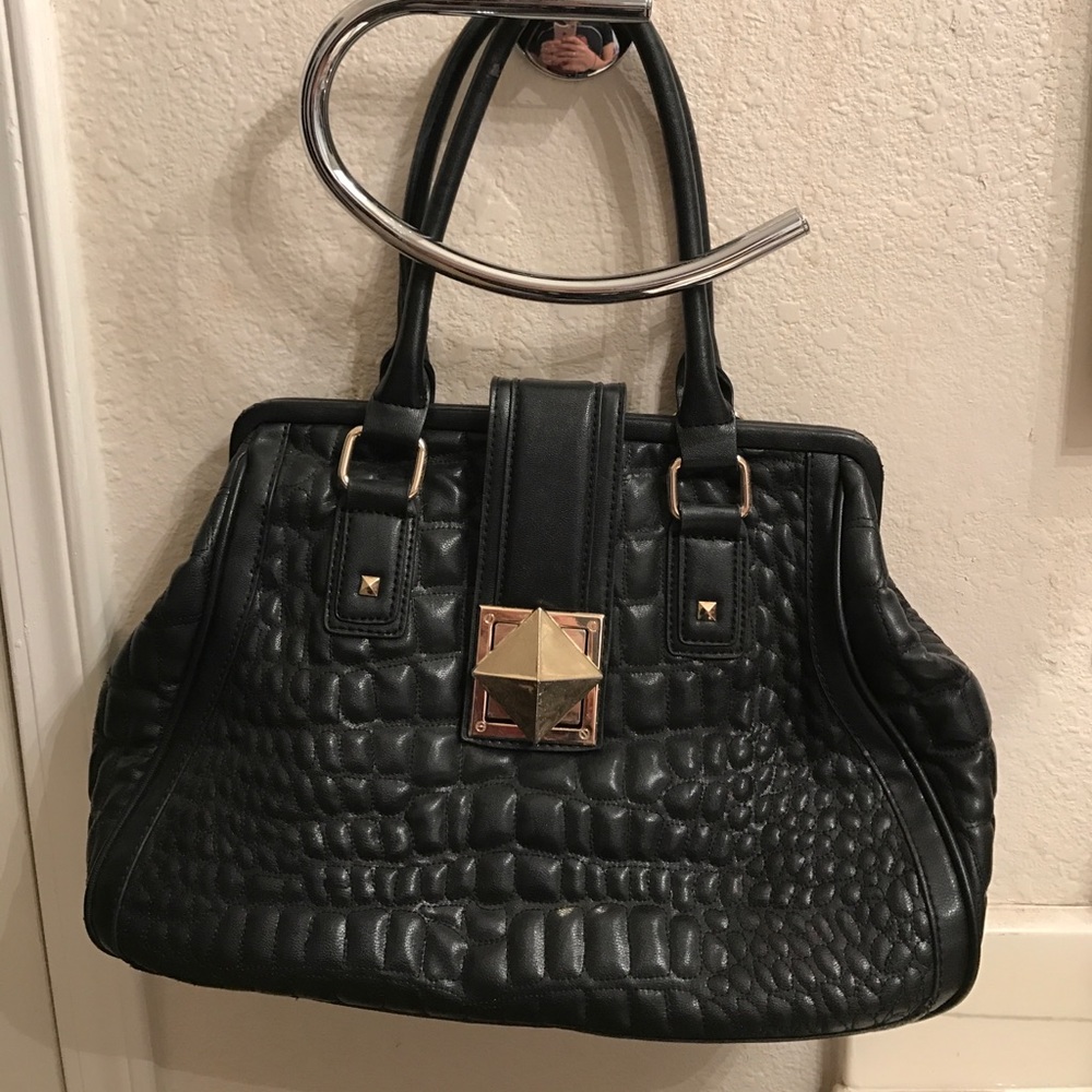 Black purse with stud