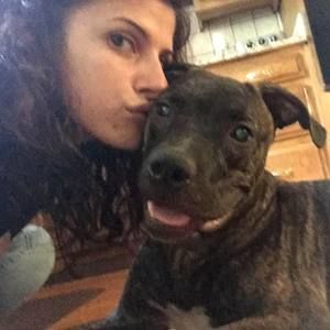 Meet your Posher, Alyssa