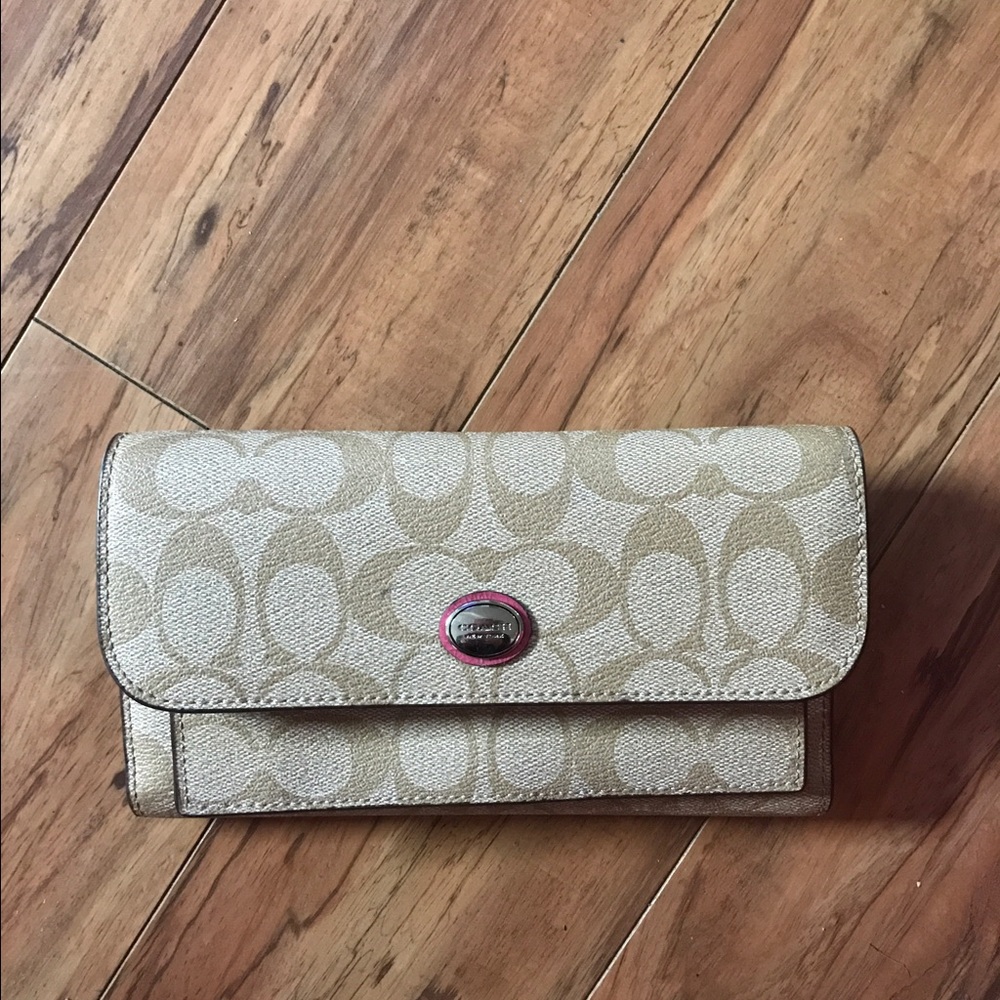 Coach wallet