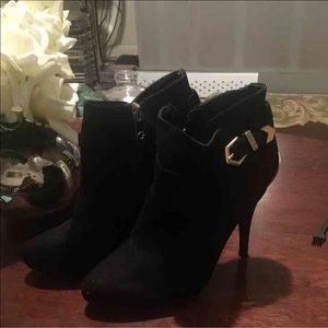 Guess Booties 7.5
