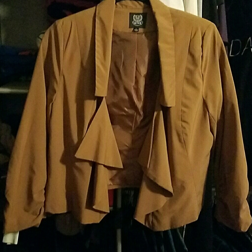 ***Donated to charity*** Shawl collar crop jacket