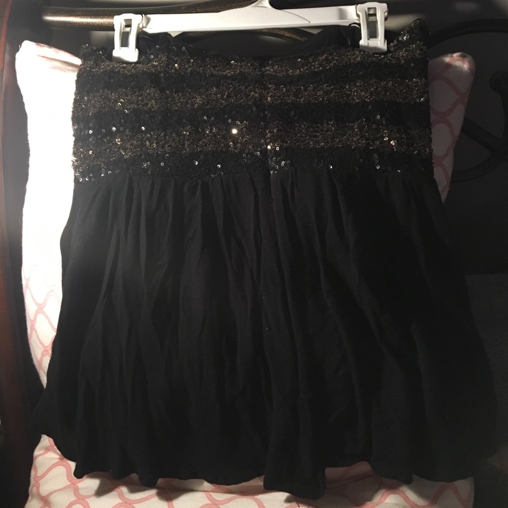 Strapless top - Picture 2 of 2
