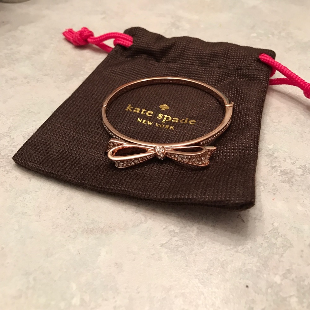 KATE SPADE ♠️gold mini bow pave bracelet