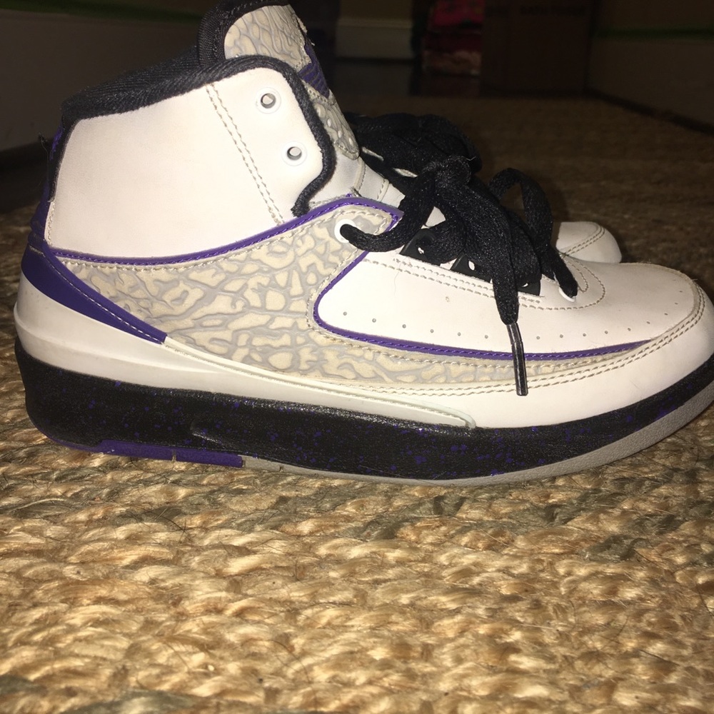 Jordan 2s