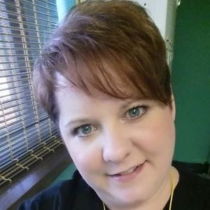 Meet your Posher, Lindasue