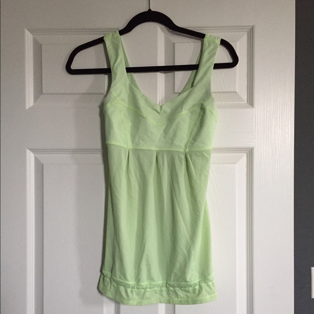 Lululemon green tank