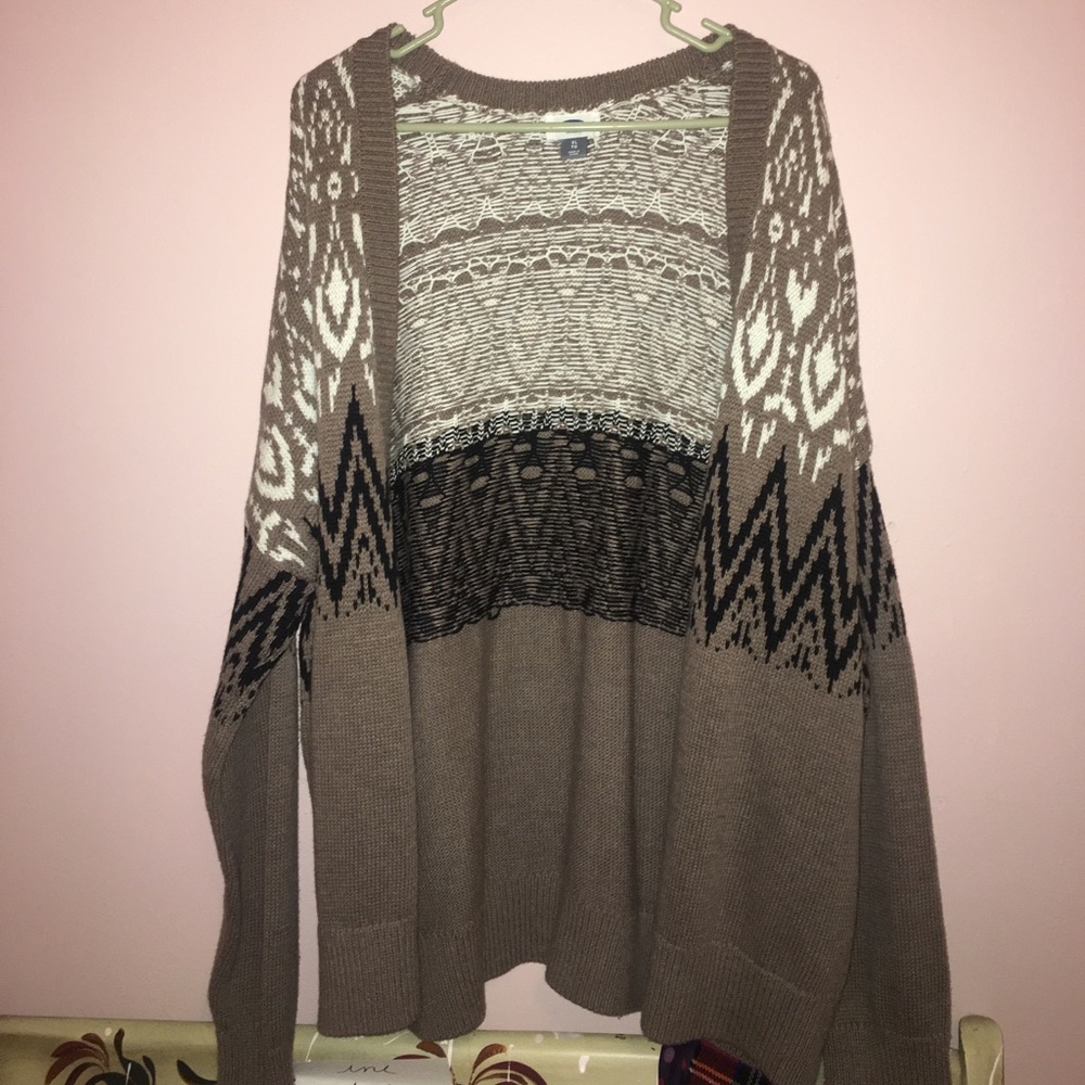 Old Navy Patterned Cardigan