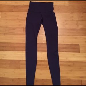 Lululemon wonder under