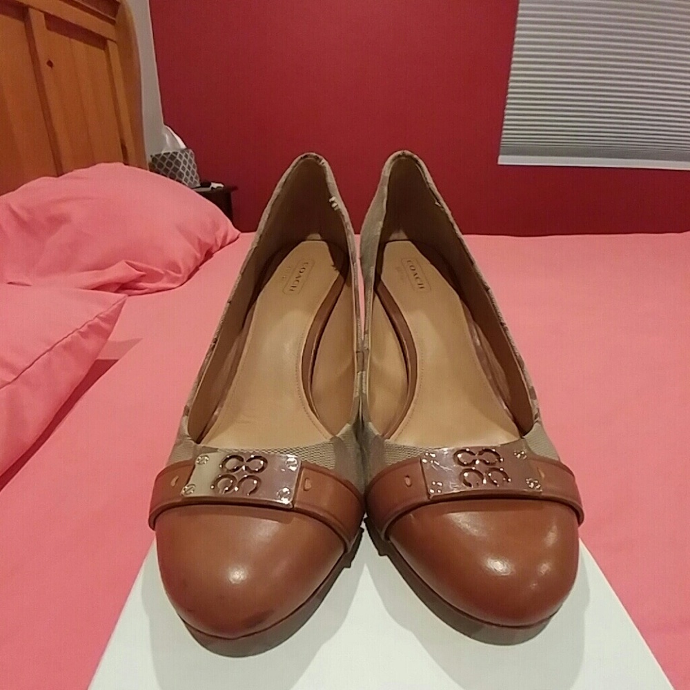 Coach shoe