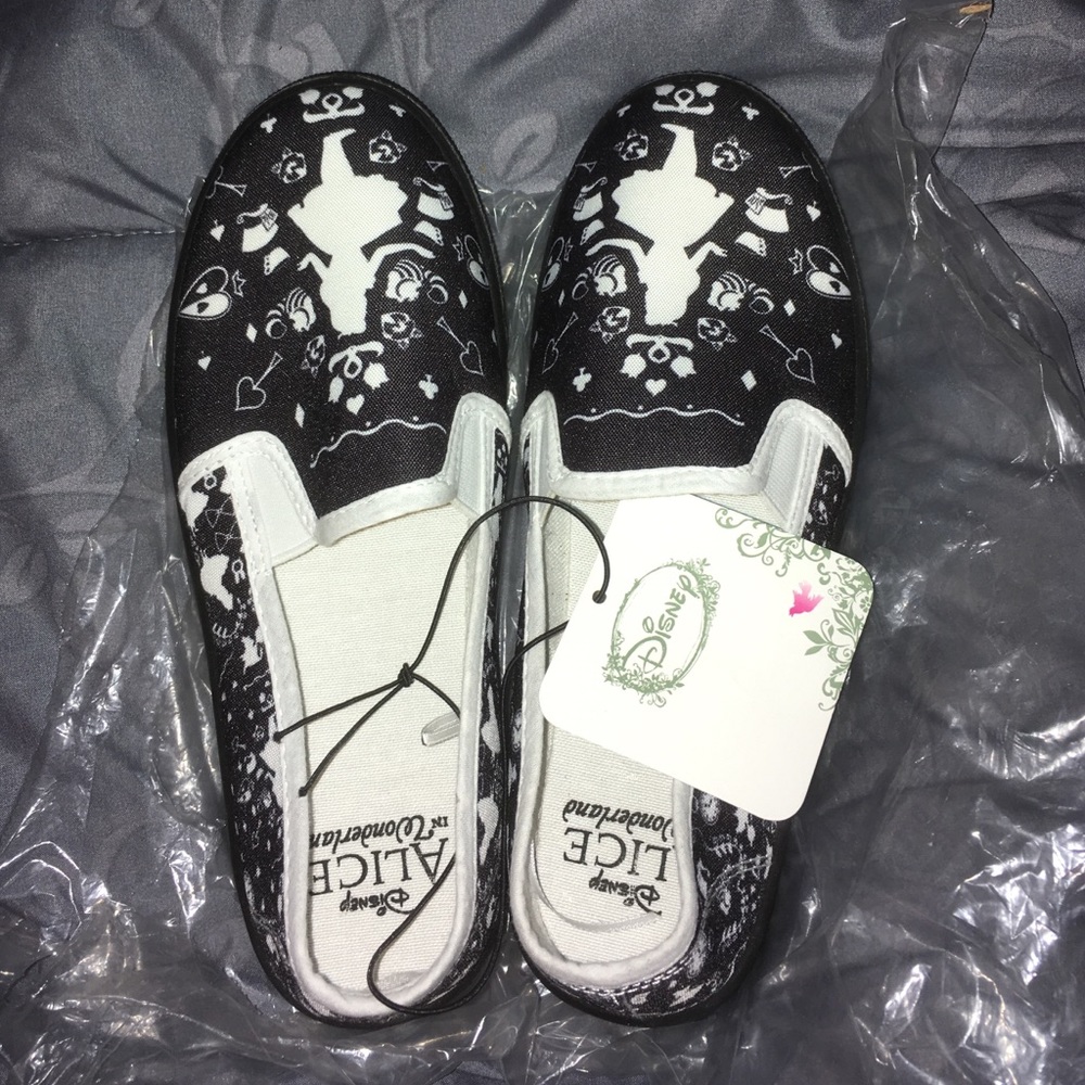 Alice In Wonderland Silhouette  Slip-On Shoes