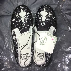 Alice In Wonderland Silhouette  Slip-On Shoes