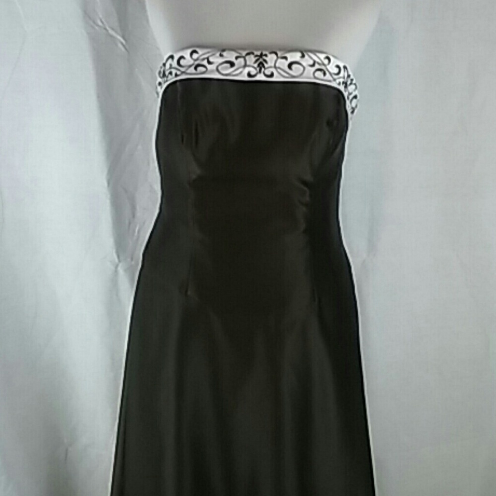 Alfred angelo size 10