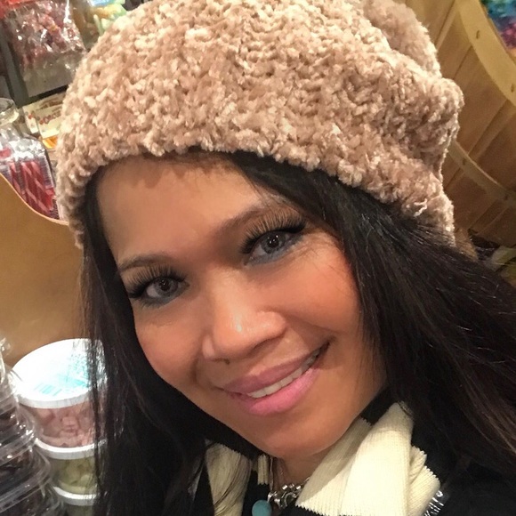 Meet your Posher, Jesebil - Picture 3 of 8