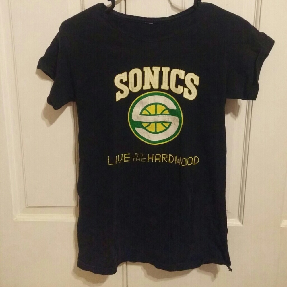 Vintage Seattle Super Sonics shirt