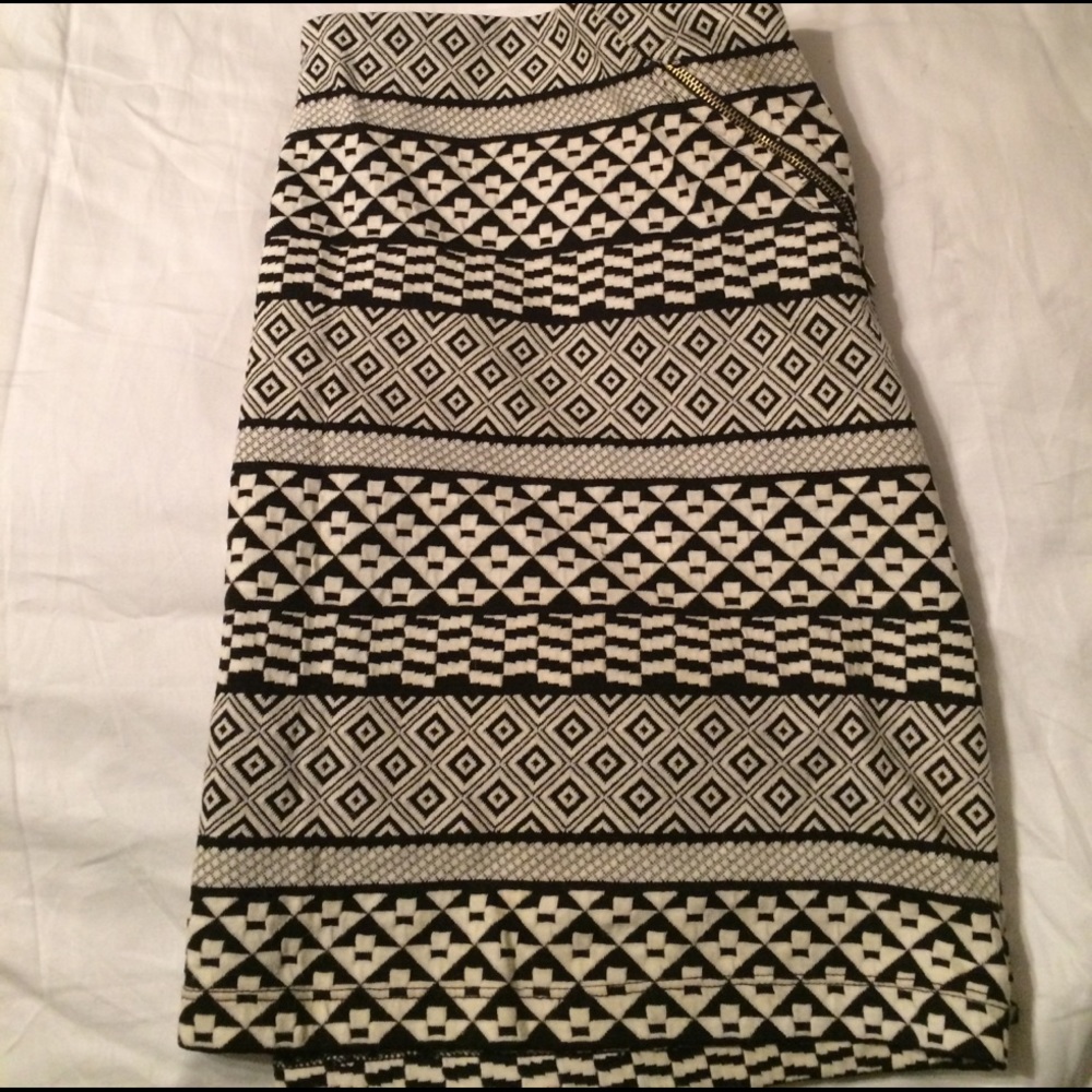 Black and white patterned skirt