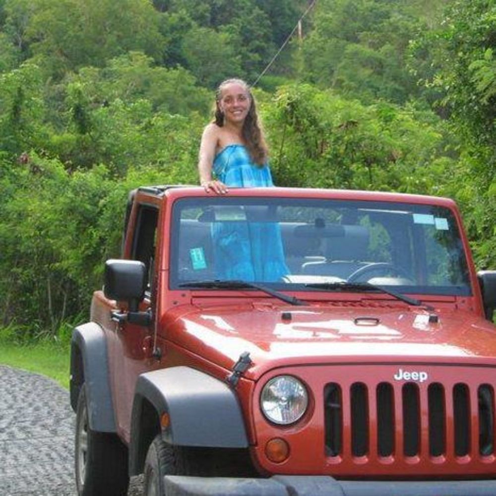 Meet your Posher, Holly