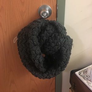 Infinity scarf