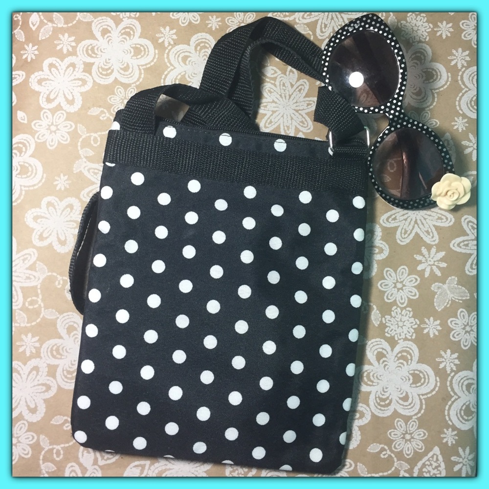 🍄 🍄 Happy Little Polka Dot 3 Pocket Cross Bag🍄 - Picture 2 of 4