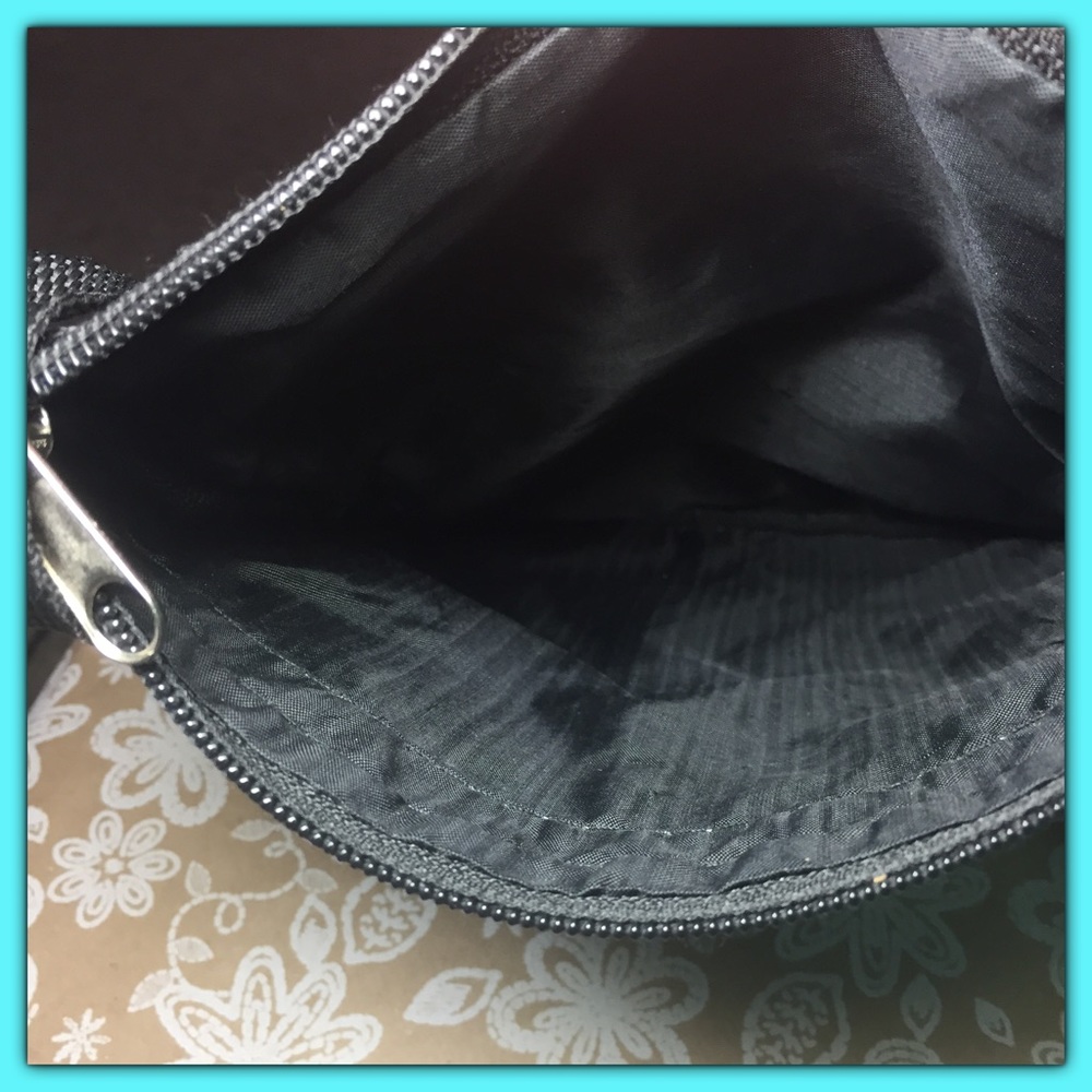 🍄 🍄 Happy Little Polka Dot 3 Pocket Cross Bag🍄 - Picture 4 of 4