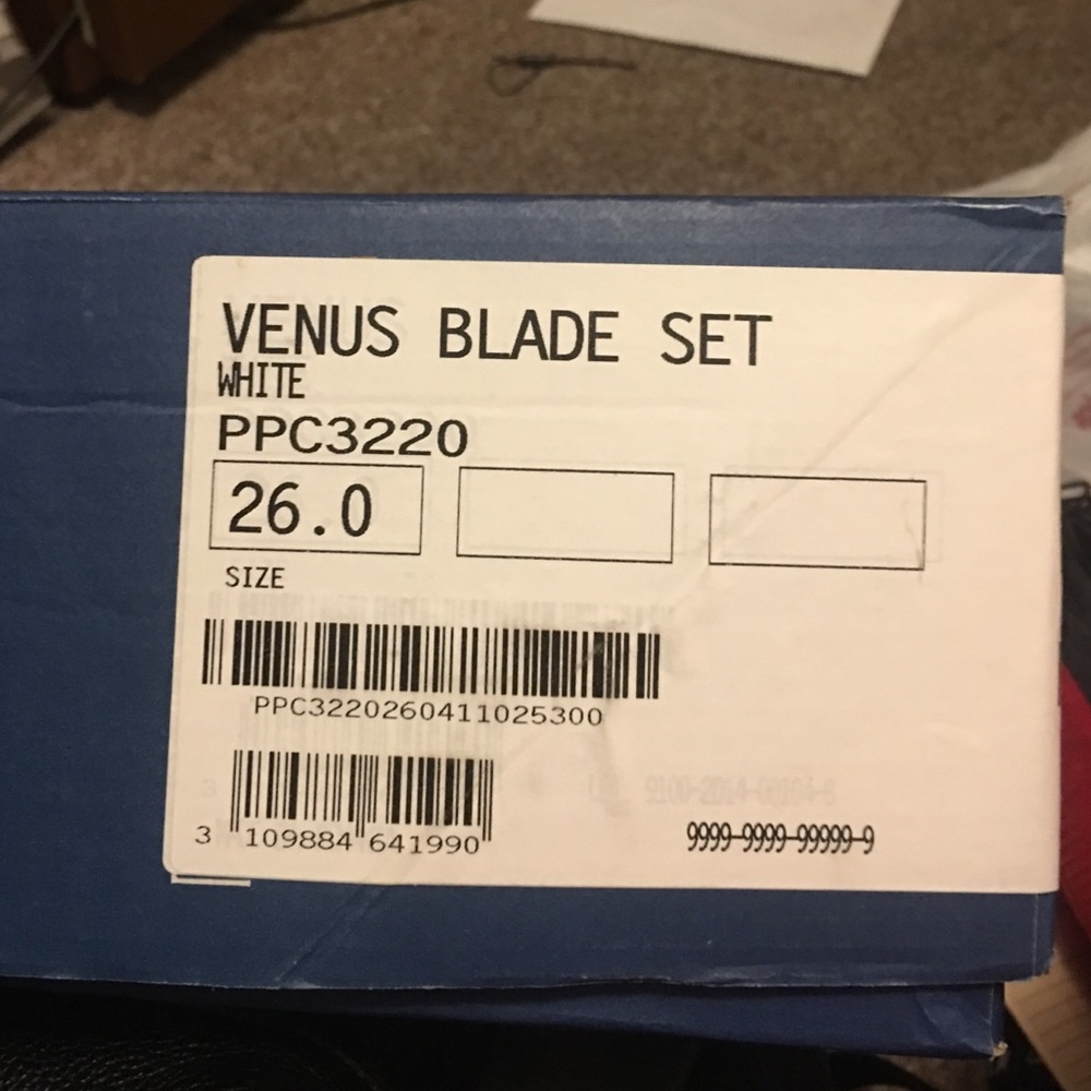 Skate shoes