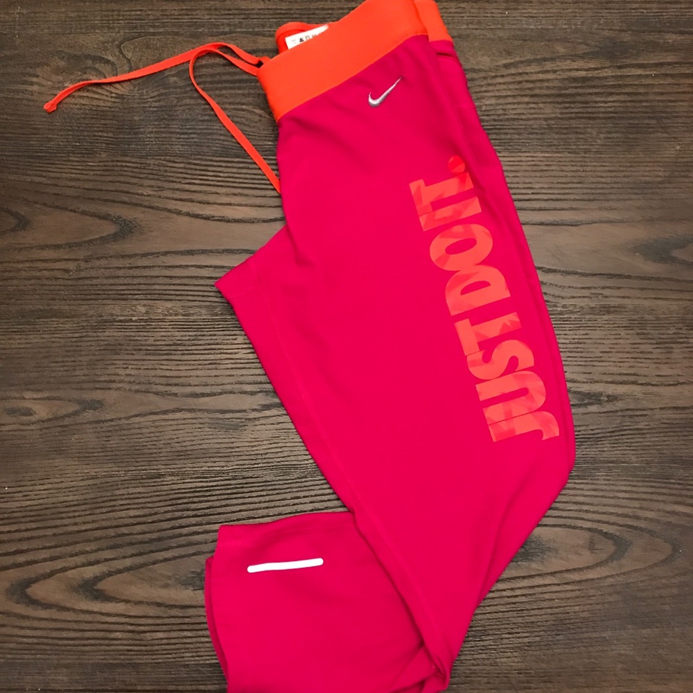 Nike Dry-Fit Capri Leggings