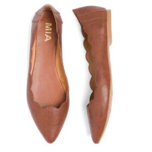 MIA Amari Scallop Trim Flats
