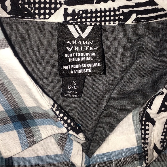 Boys button down - Picture 3 of 3